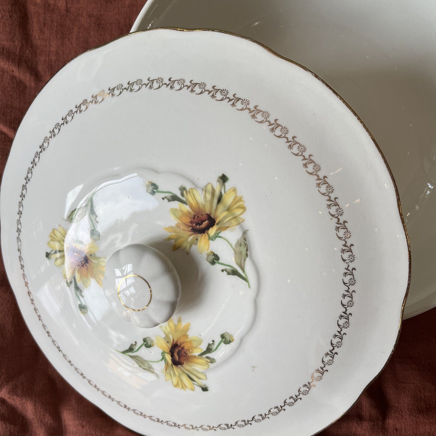 Ancienne Soupière En Porcelaine Gien Marguerites