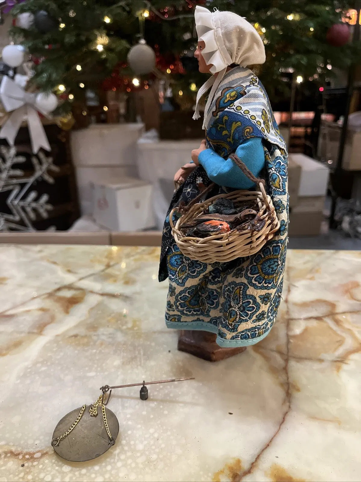 Santon Provençal La Poissonnière