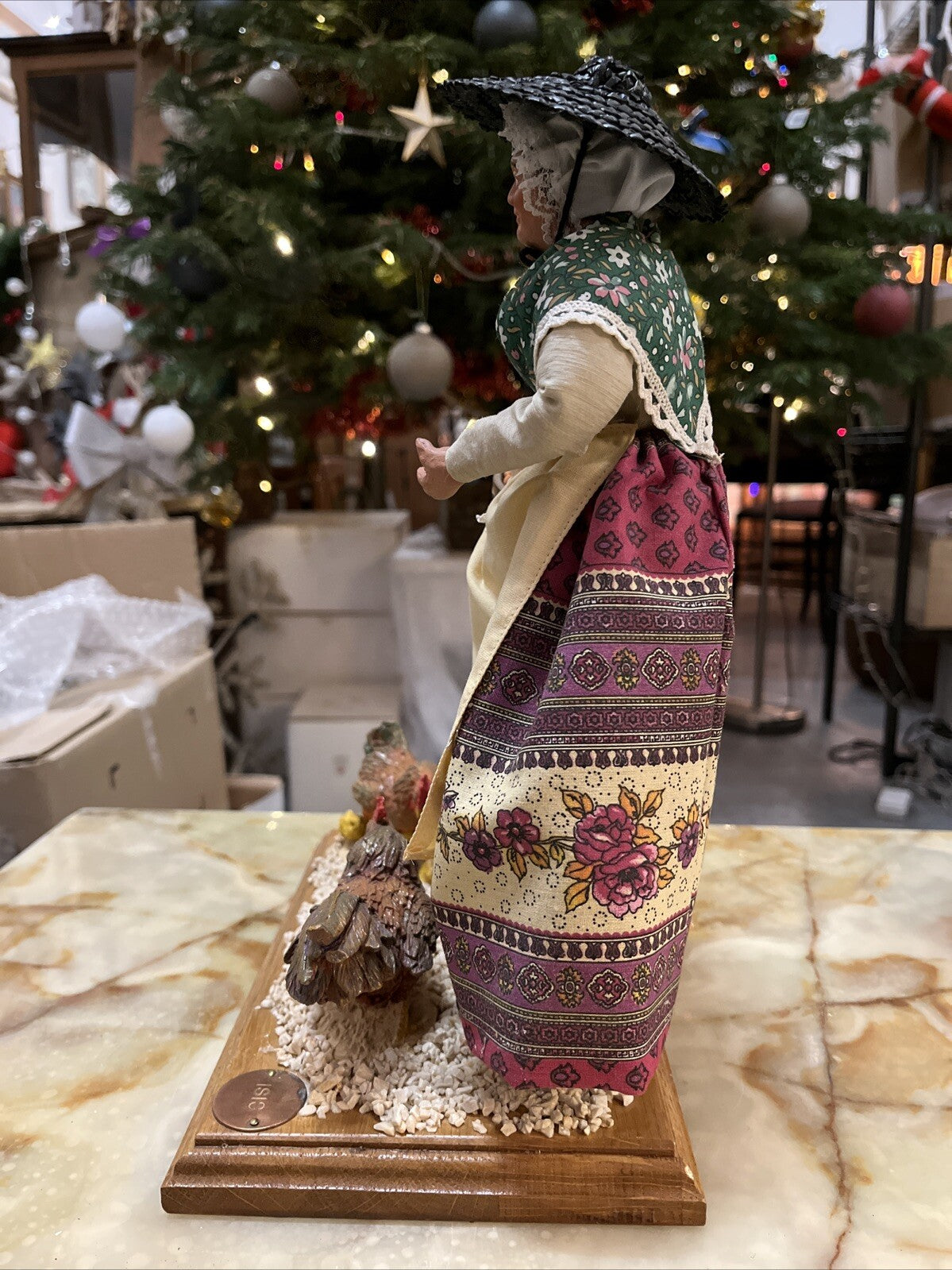 Grand Santon Provençal Isis Femme Aux Poules