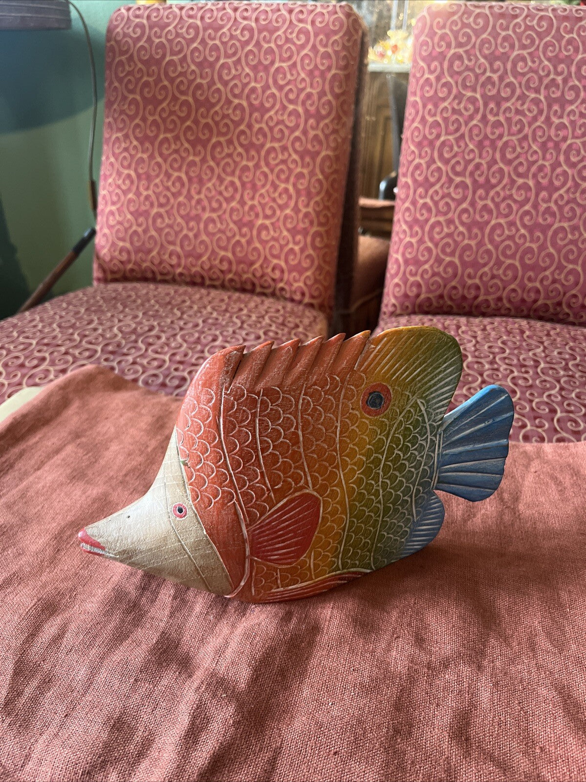 Figurine De Poisson Multicolore En Bois