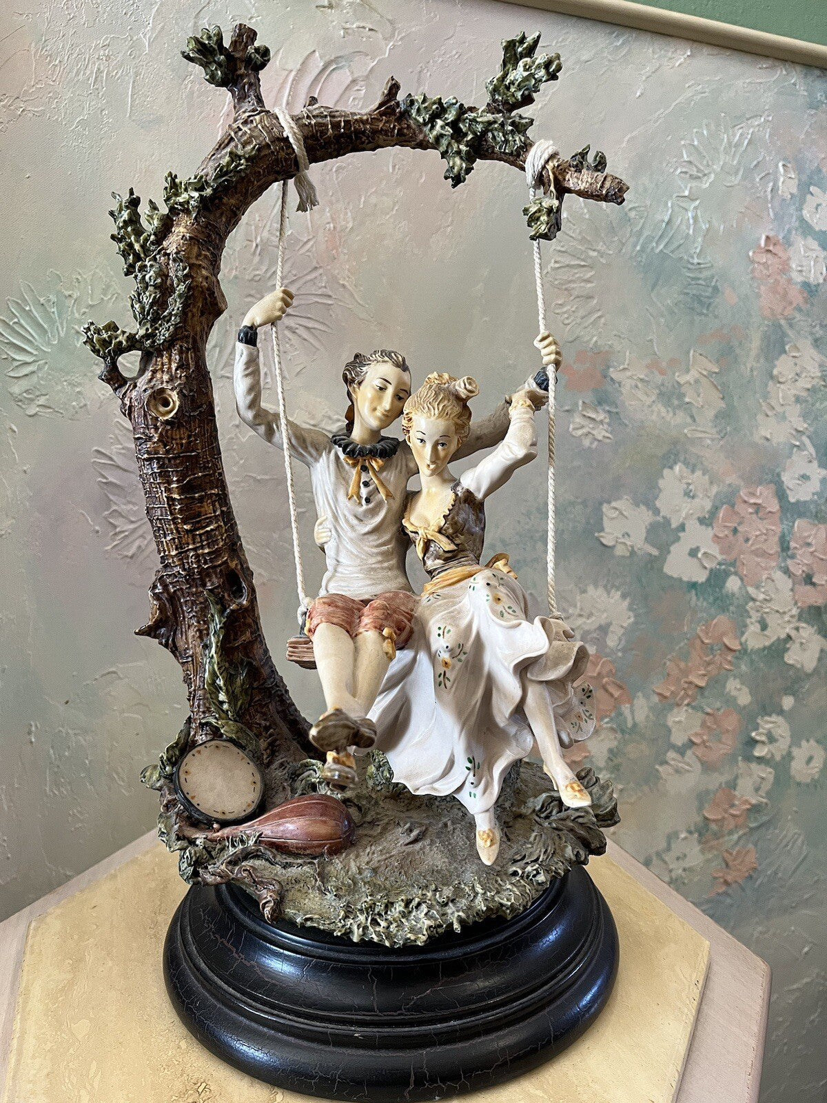 Figurine Capodimonte Couple Balançoire D’amour