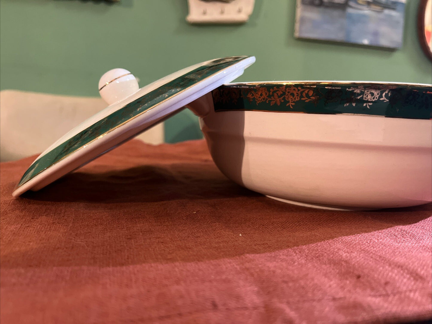 Soupière En Porcelaine Opaque Blanc Et Vert Sarreguemines