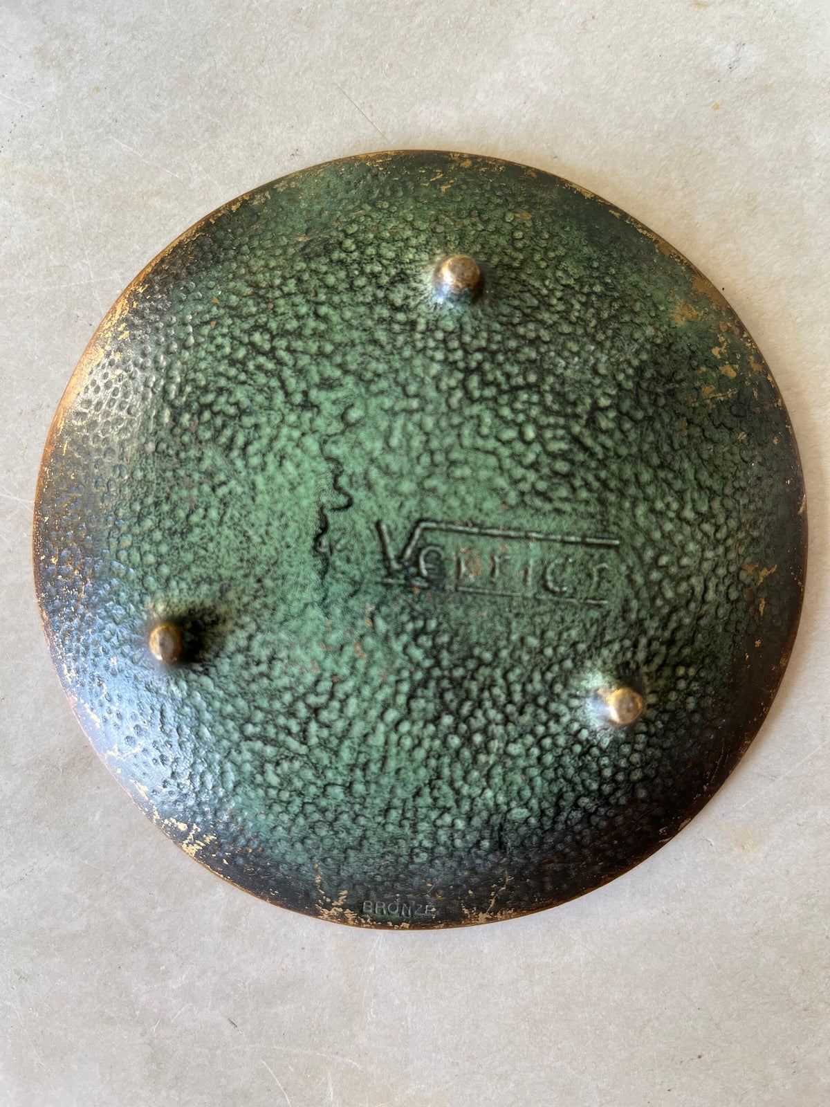 Vide poche/Coupelle en bronze signé Max Le Verrier Cendrier