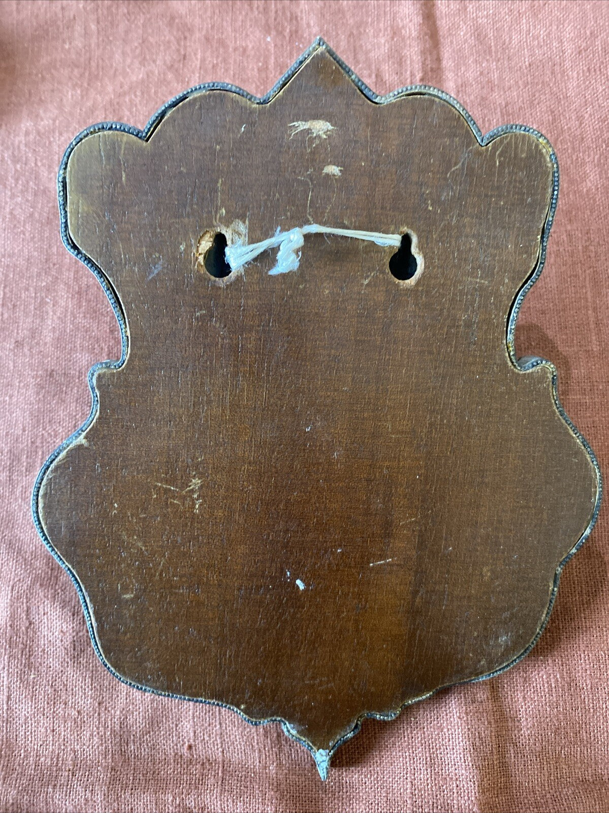 ancien porte clés mural art nouveau en métal argenté