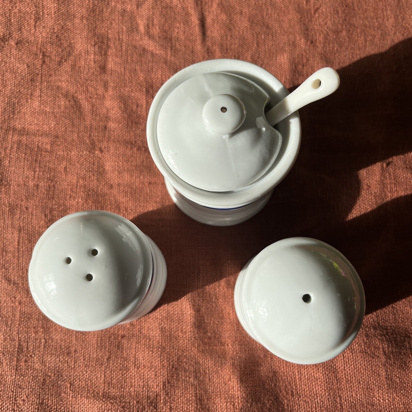 Philippe Deshoulieres Ensemble À Condiments En Porcelaine 3 Pièces
