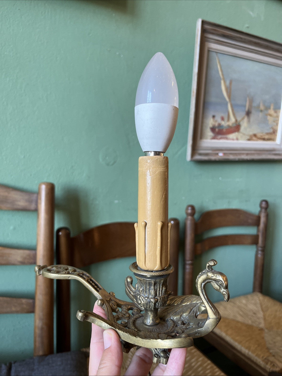 Ancien Bougeoir A Main En Bonze Monté En Lampe