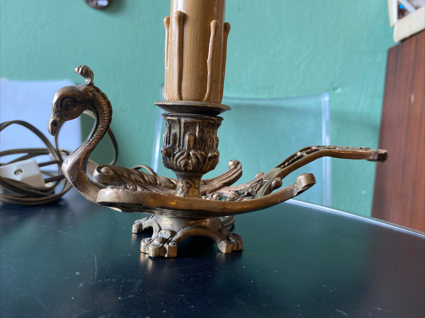 Ancien Bougeoir A Main En Bonze Monté En Lampe