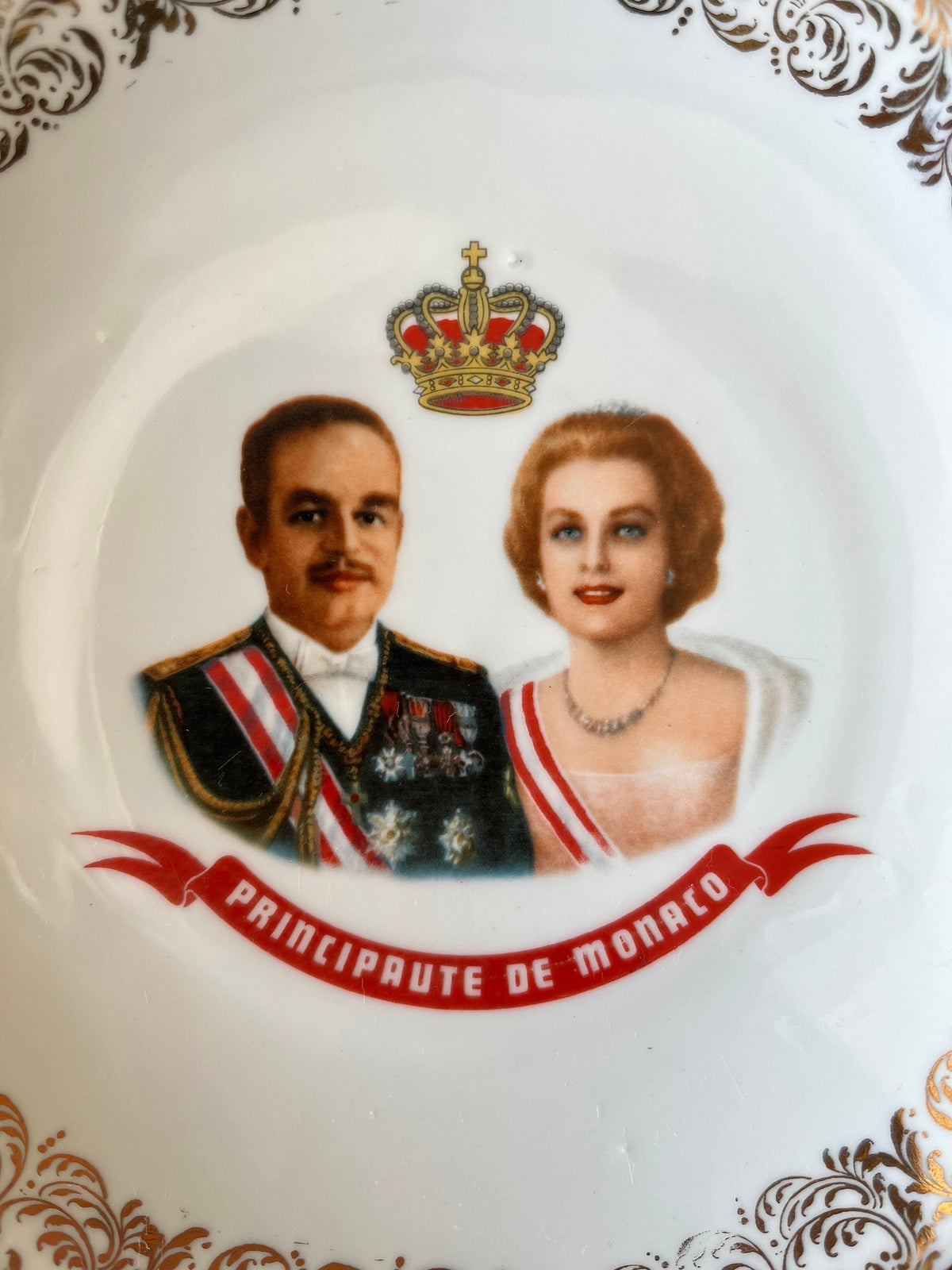 Assiette décorative principauté de Monaco, Limoges