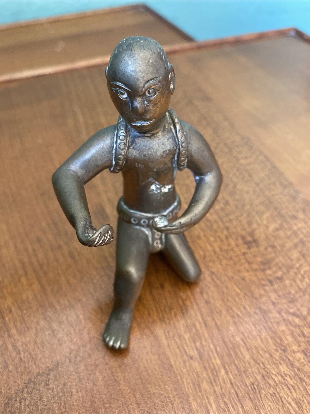 Petit Bronze Homme Asiatique XXÈME Siècle