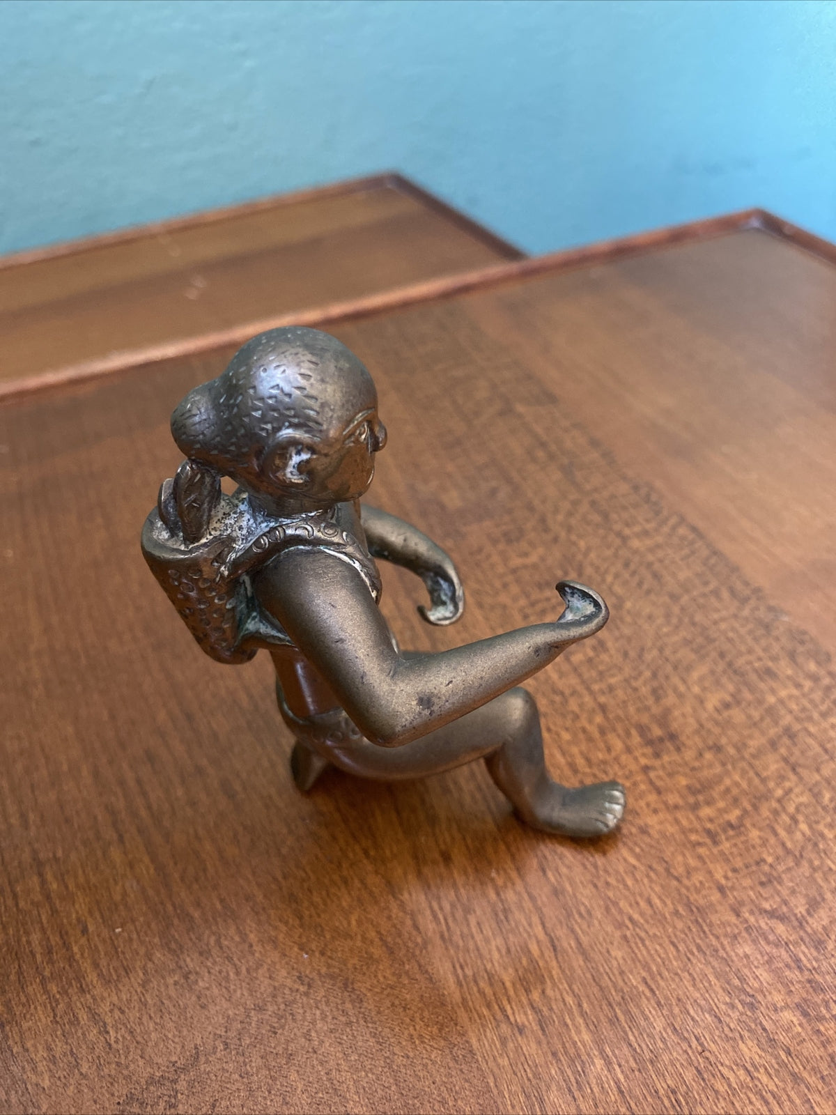 Petit Bronze Homme Asiatique XXÈME Siècle