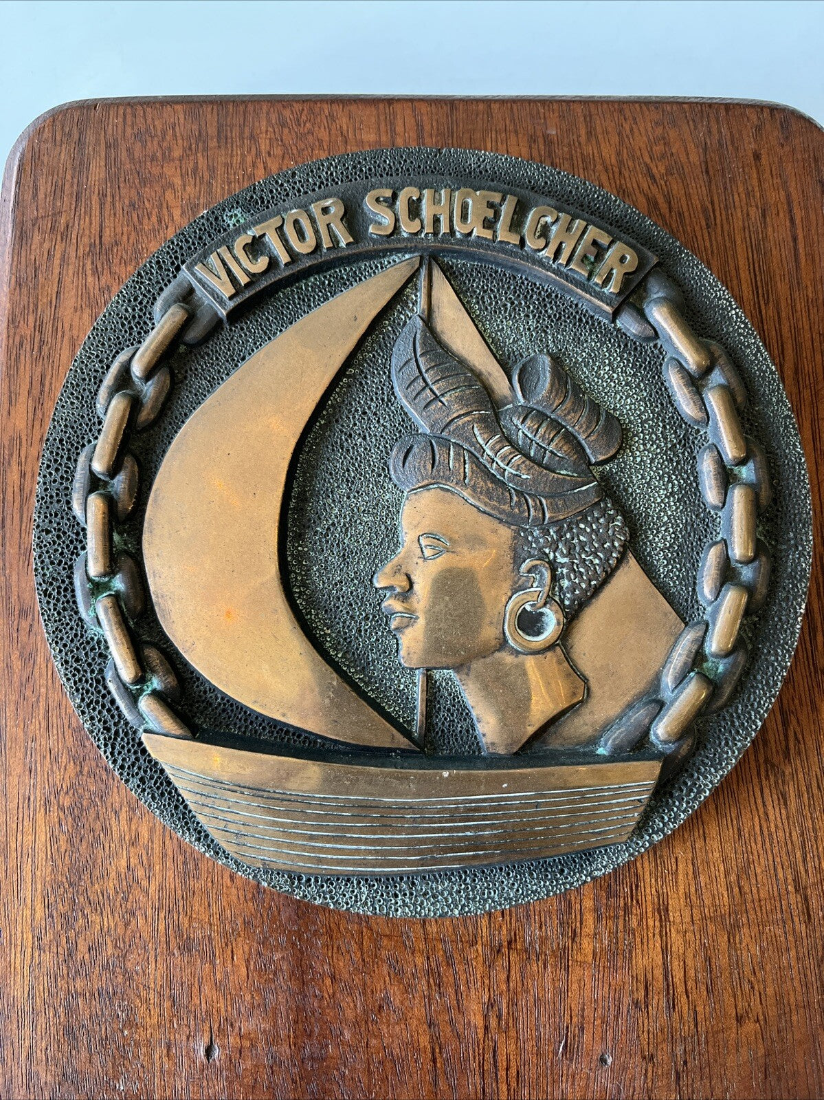 Tape De Bouche Marine De L’aviso Victor Schoelcher En Bronze