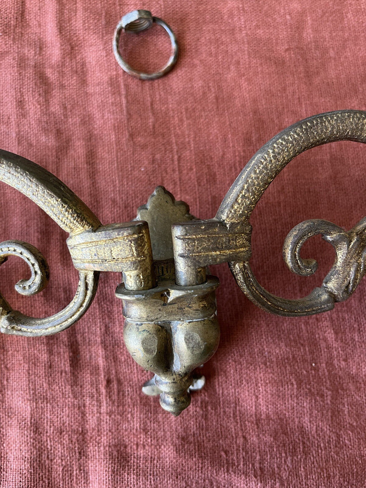 Applique murale double en bronze doré, style Louis XV Bougie/pique Cierge