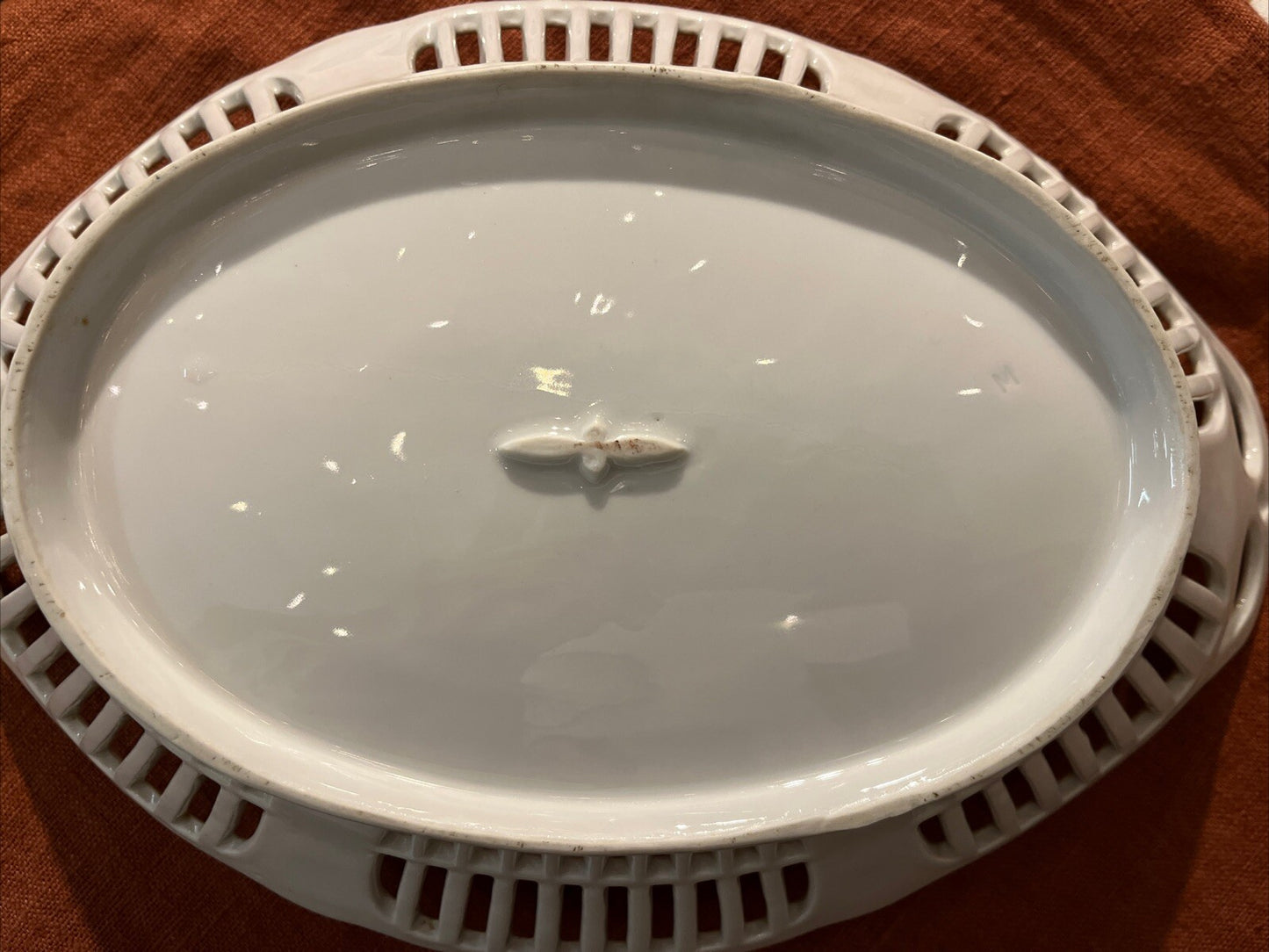 Ancienne Corbeille En Porcelaine Ajourée