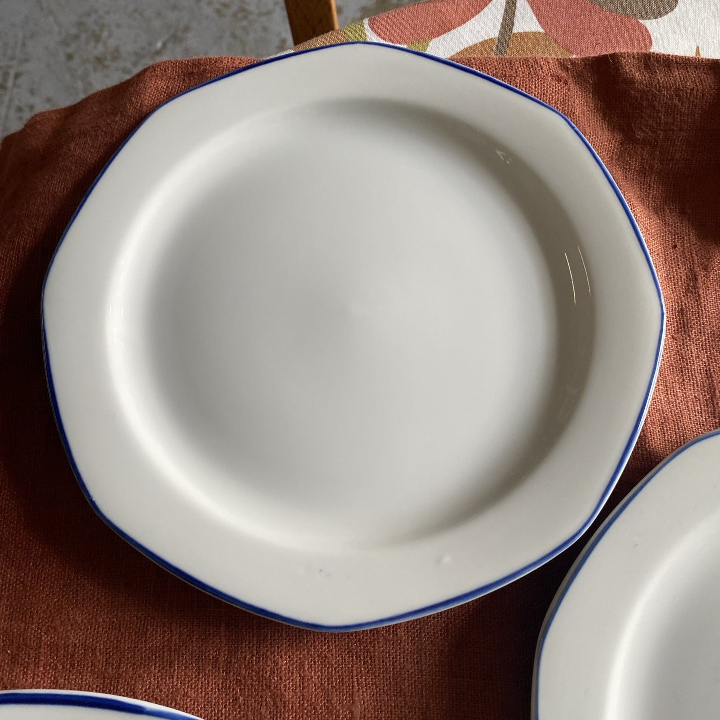 Lot De 6 Assiettes Desserts « Burg Lindau »Vintage