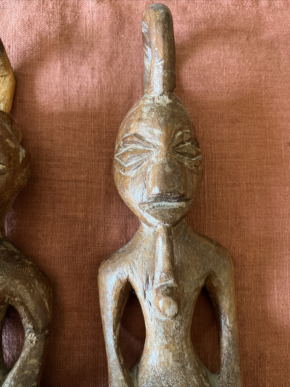 Couple De Statuettes Ethniques
