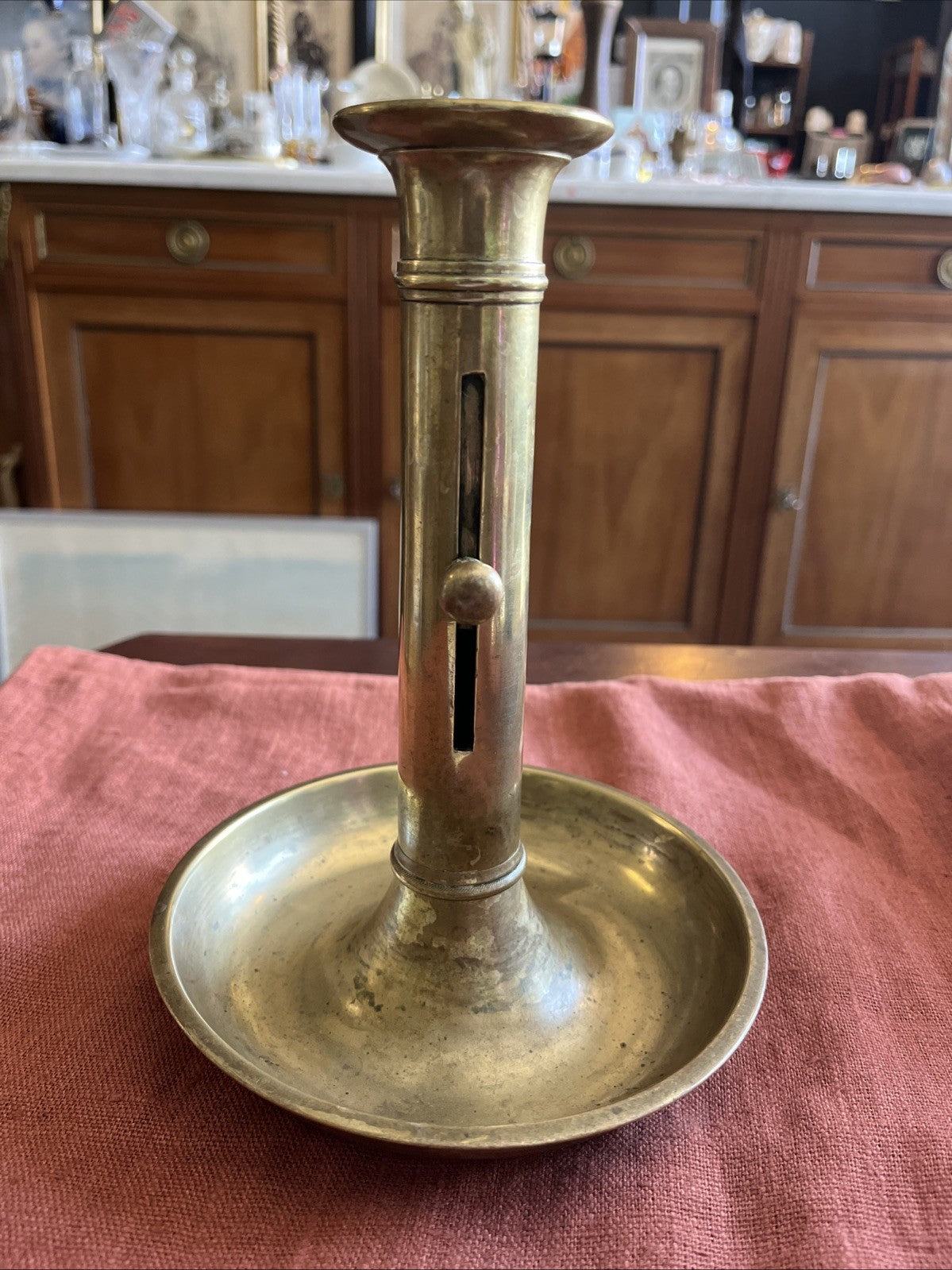 Ancien Bougeoir À Poussoir Doré
