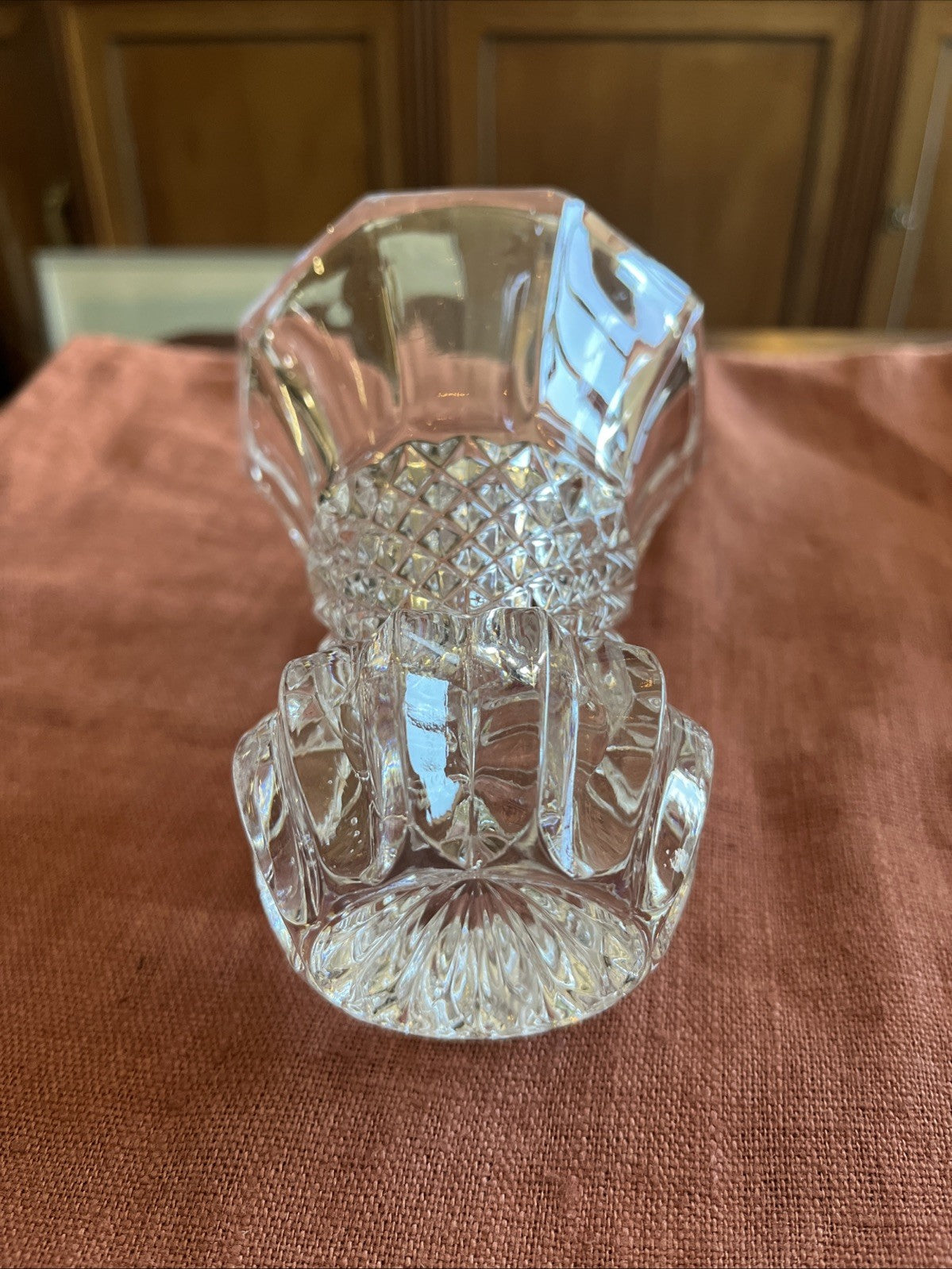 Petit Vase En Verre Taillé
