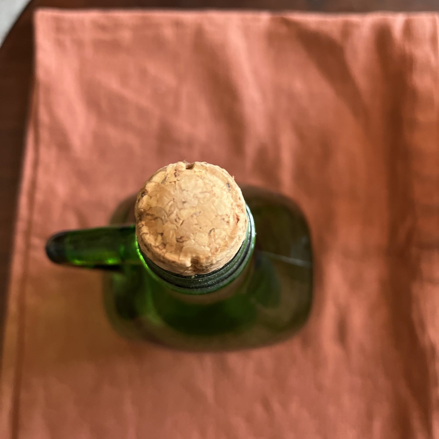 Ancienne Bouteille En Verre Verte Avec Sa Anse