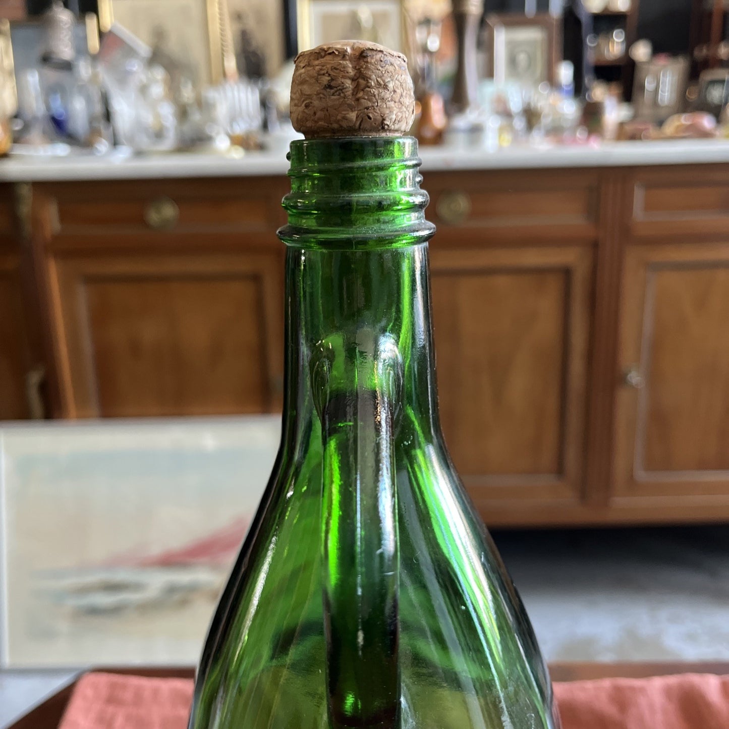 Ancienne Bouteille En Verre Verte Avec Sa Anse