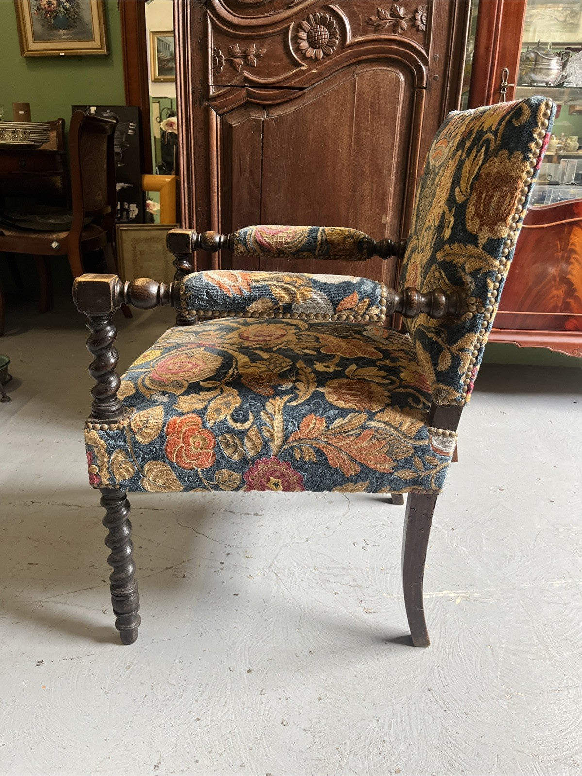 CHAISE A BRAS LOUIS XIII, FAUTEUIL XVIIe EN NOYER