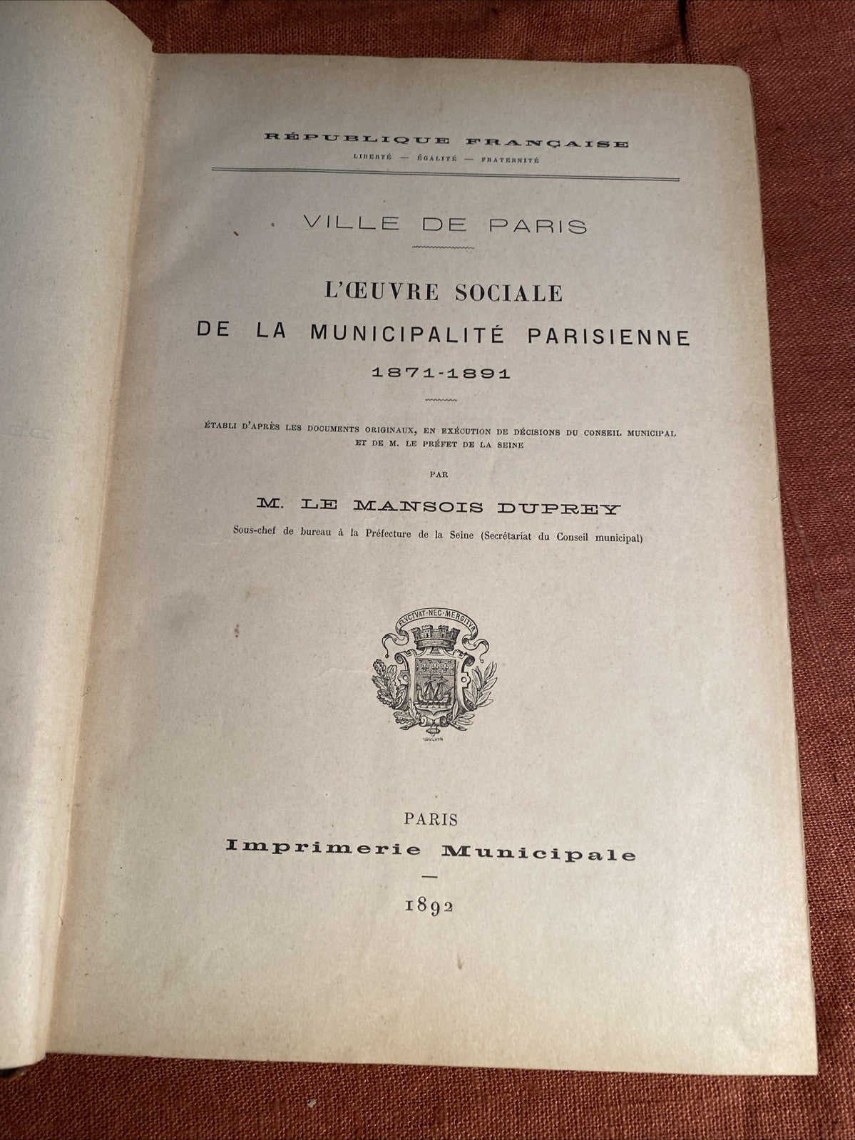 Livre L’Œuvre sociale de la municipalité parisienne 1871-1891