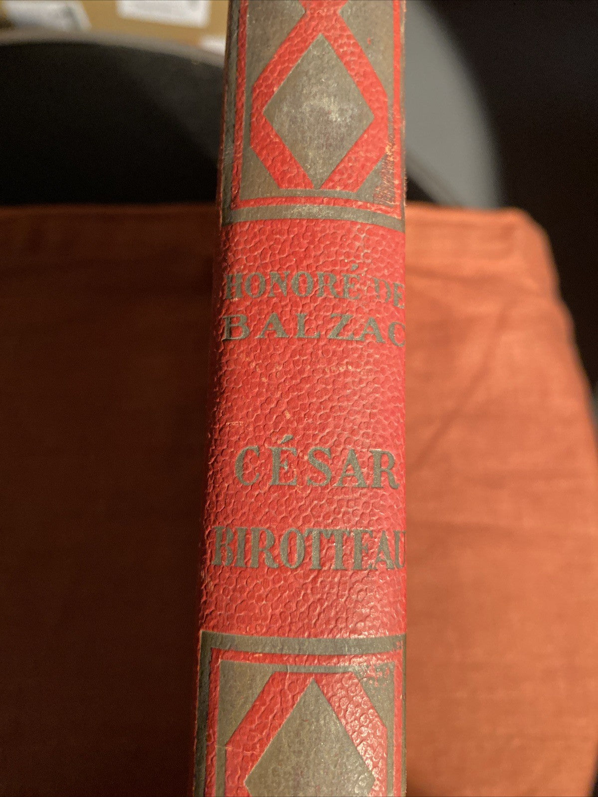 César Birotteau, par Honoré de Balzac, publié par la Librairie Hachette