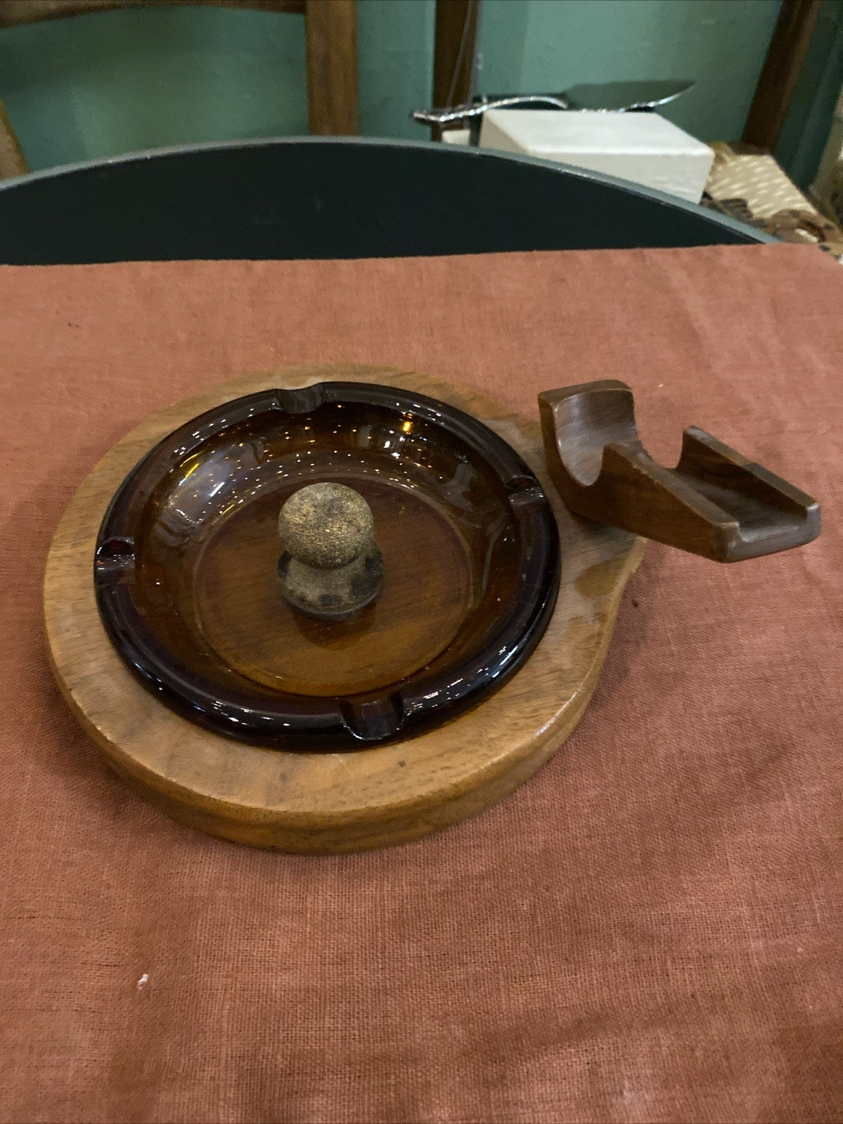 Cendrier A Pipe Verre Ambré Support En Bois