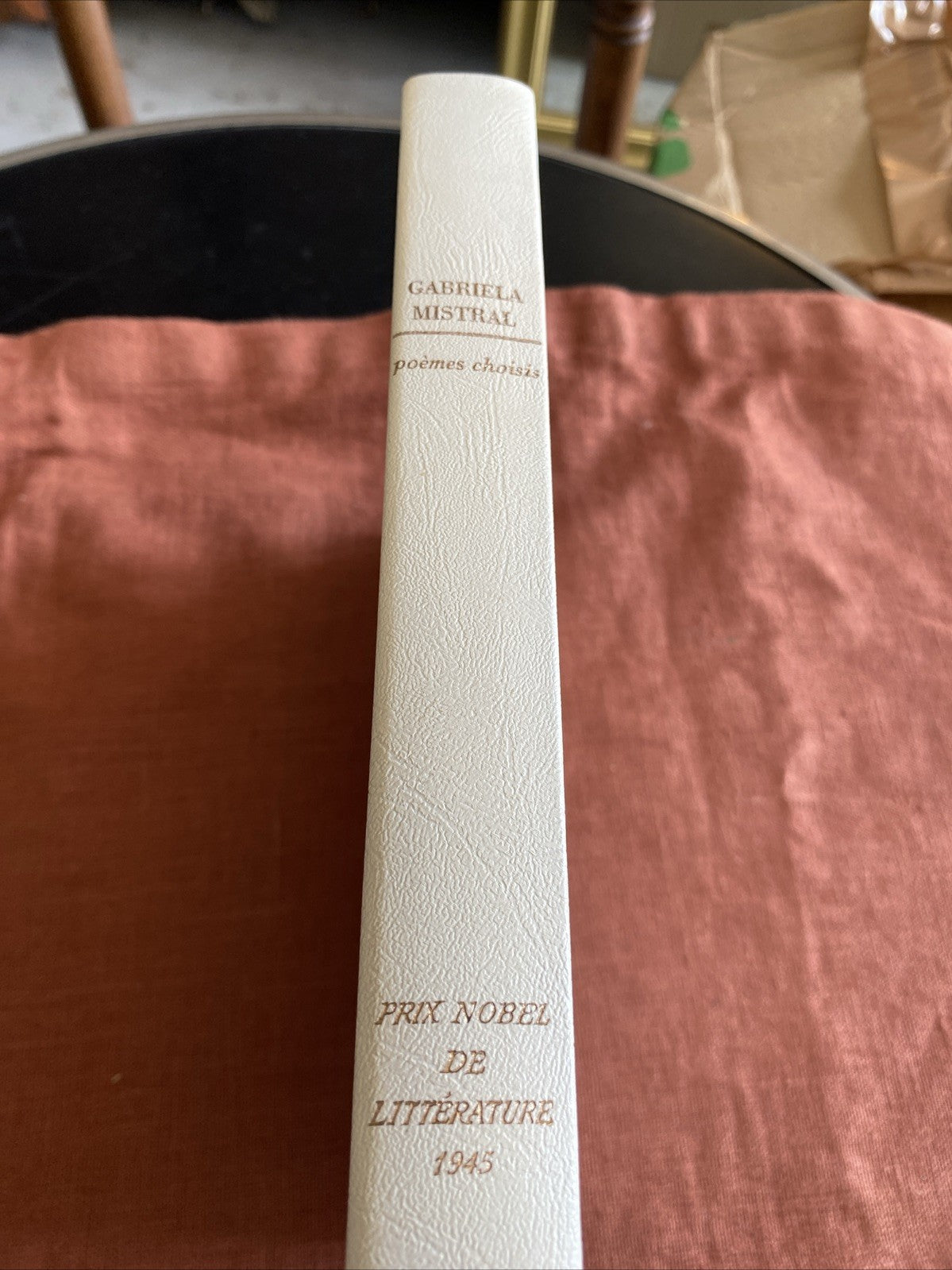 Gabriela Mistral - Poèmes Choisis - Editions Rombaldi - Nobel 1945 - livre -