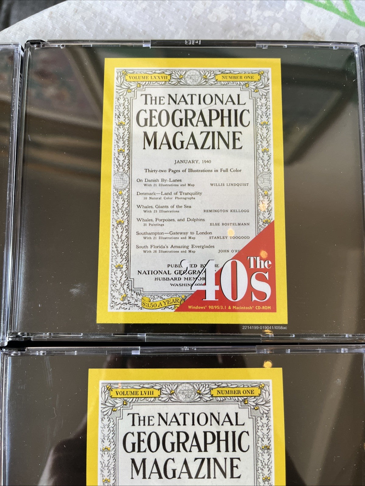 Lot De 7 CD « The National Géographic Magazine » Dans Sa Boîte