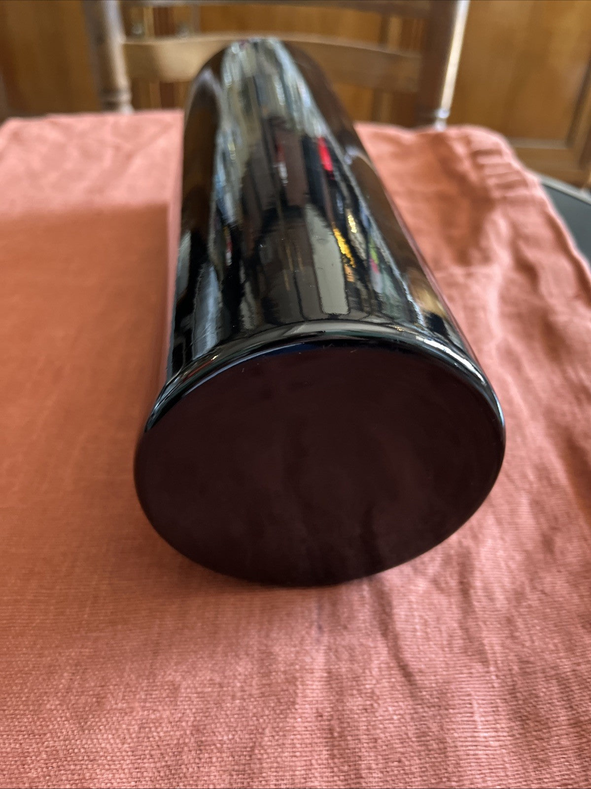 Vase Rouleau Vintage Noir Et Rouge