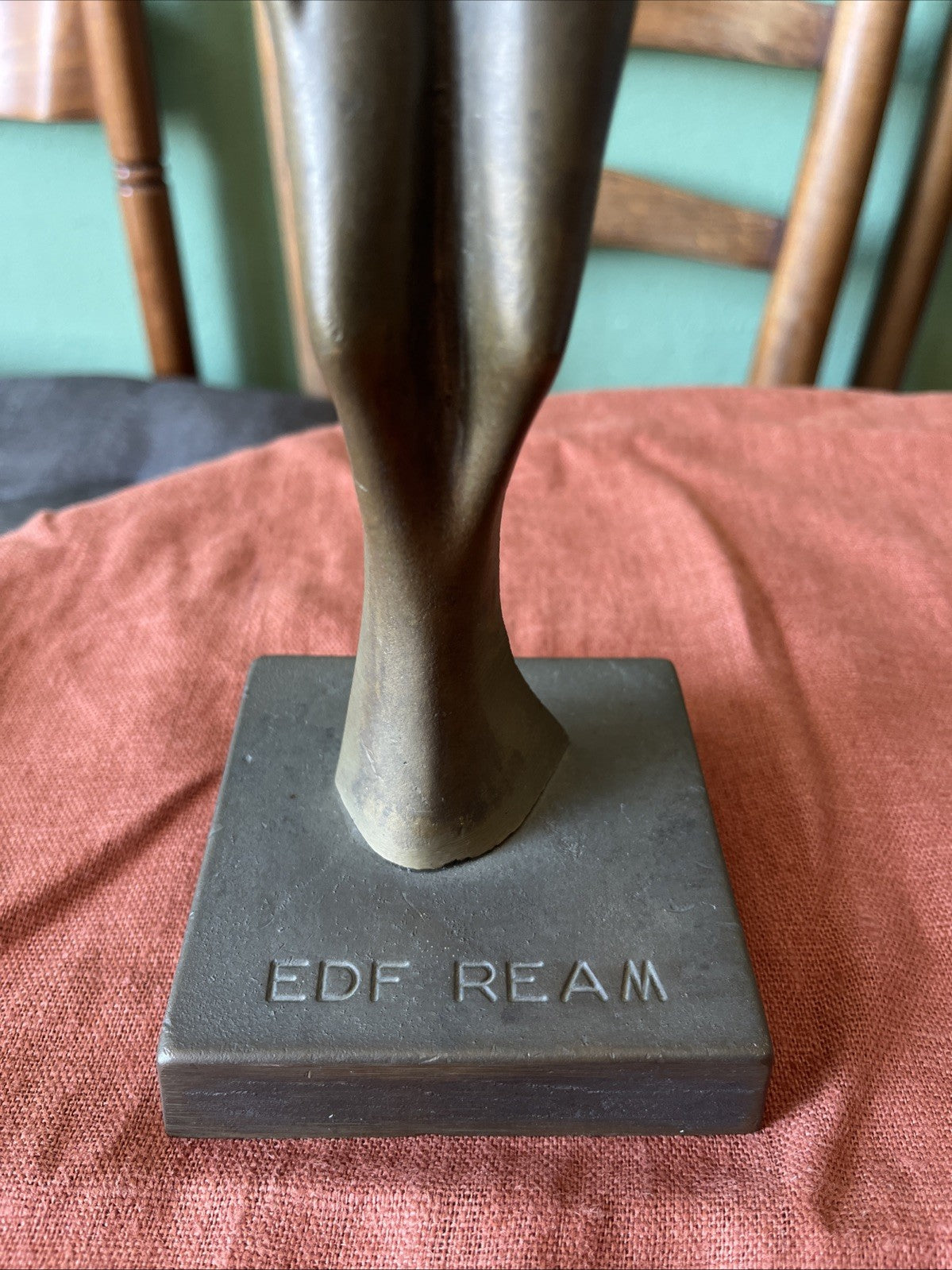 Statue Bronze Femme EDF REAM