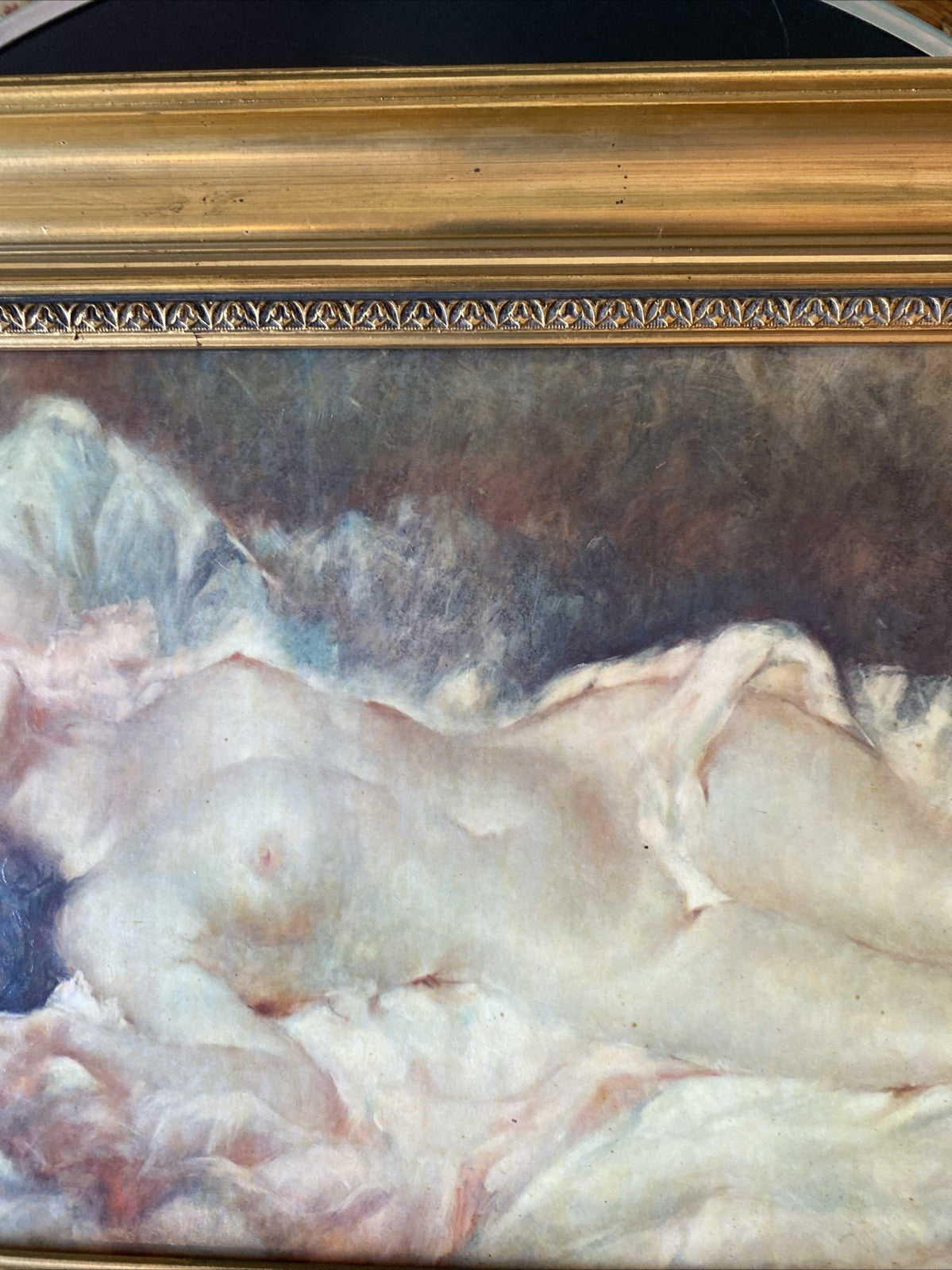 Tableau ancien signé Julian – Nu féminin allongé – Huile sur toile – Cadre doré