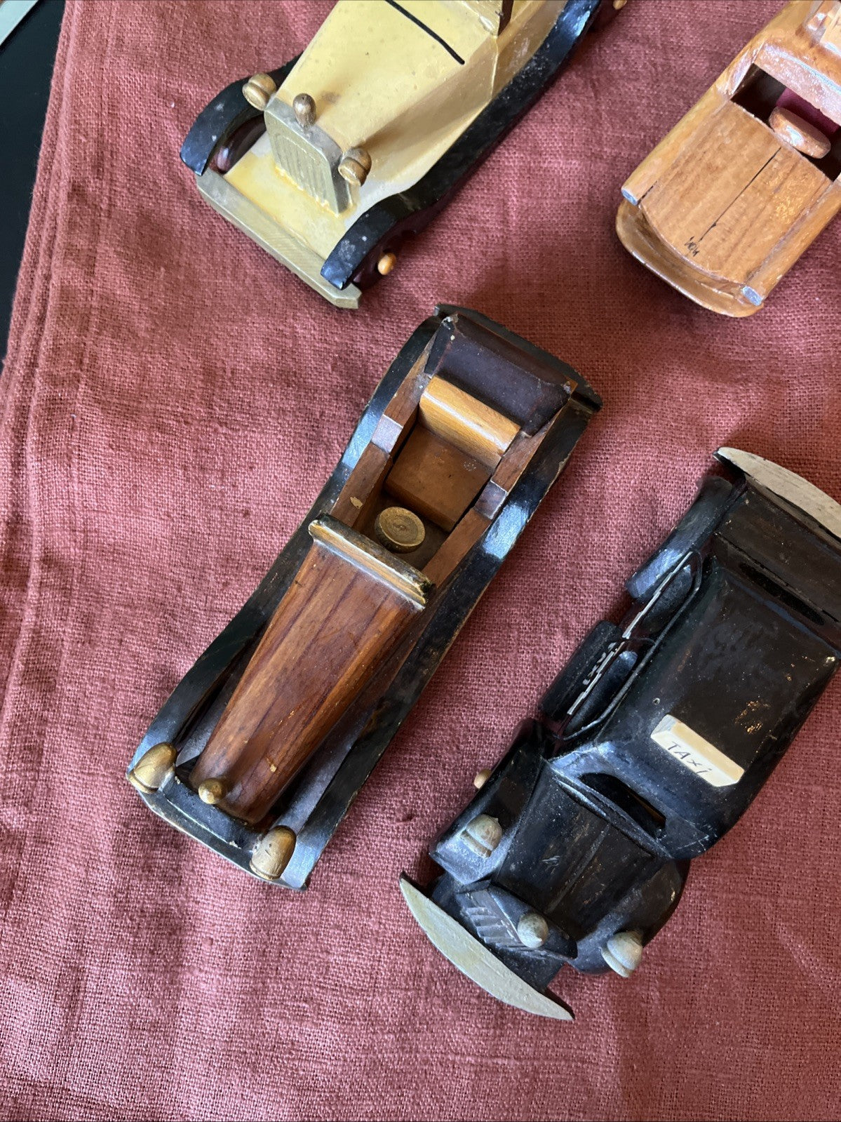 Lot De 5 Voitures Miniatures Anciennes En Bois