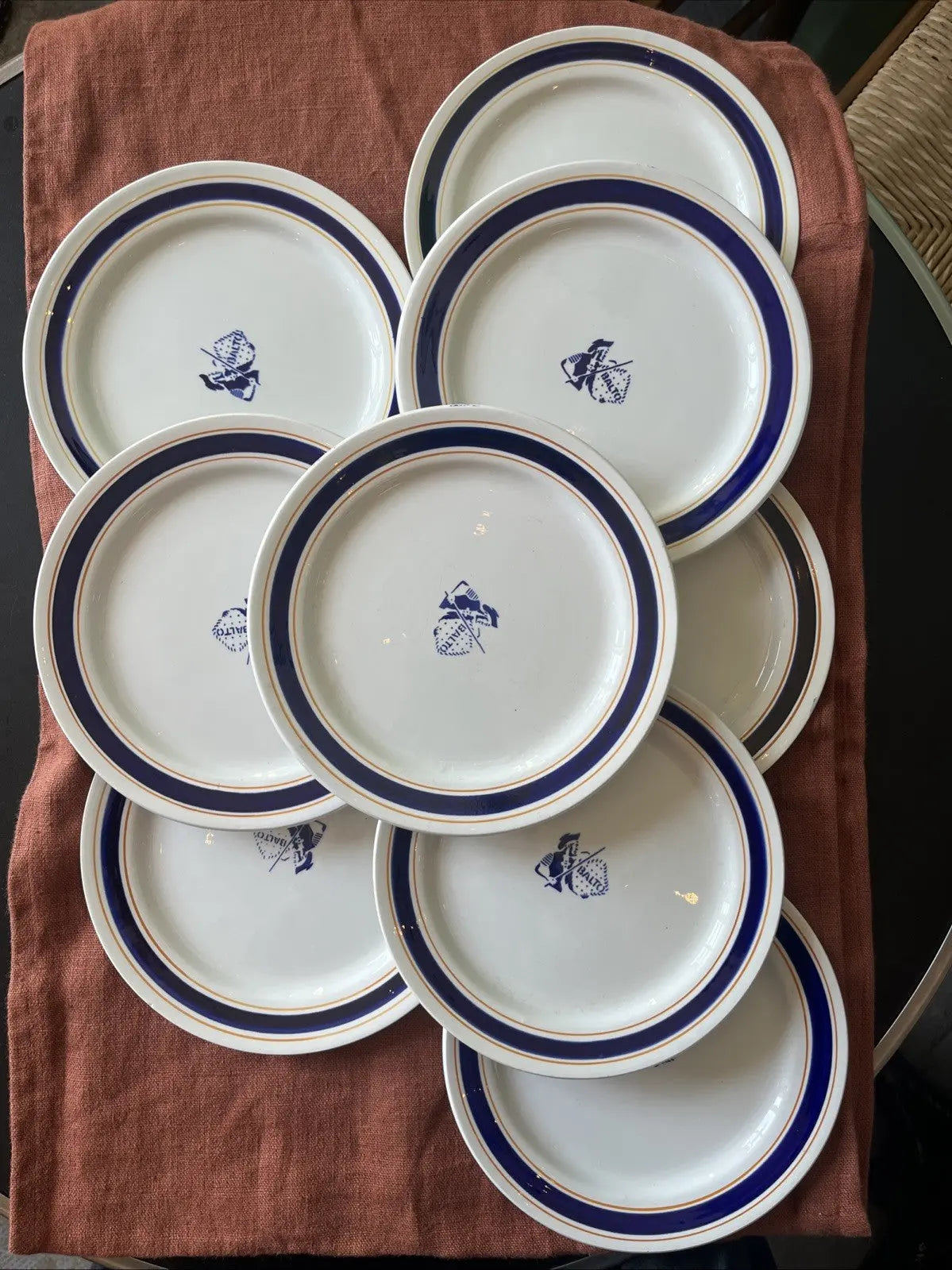 Lot De 9 Petites Assiettes En Porcelaine Biscuits Gondolo