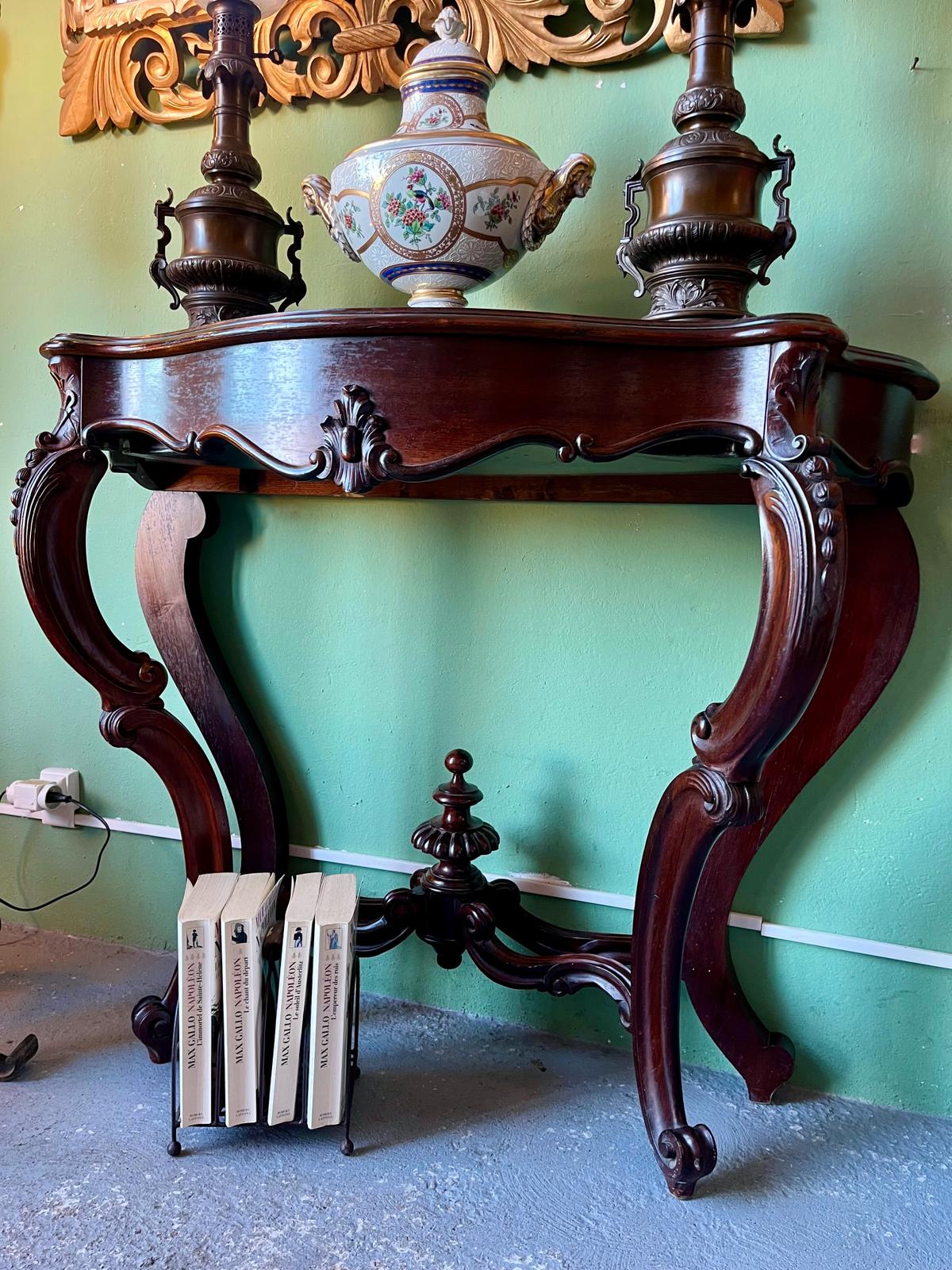 Console jardinière style Louis XV acajou XIXe siècle sculptée