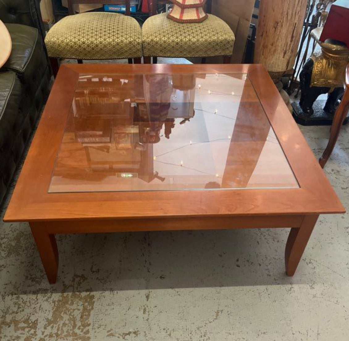 Grande table basse bois plateau verre