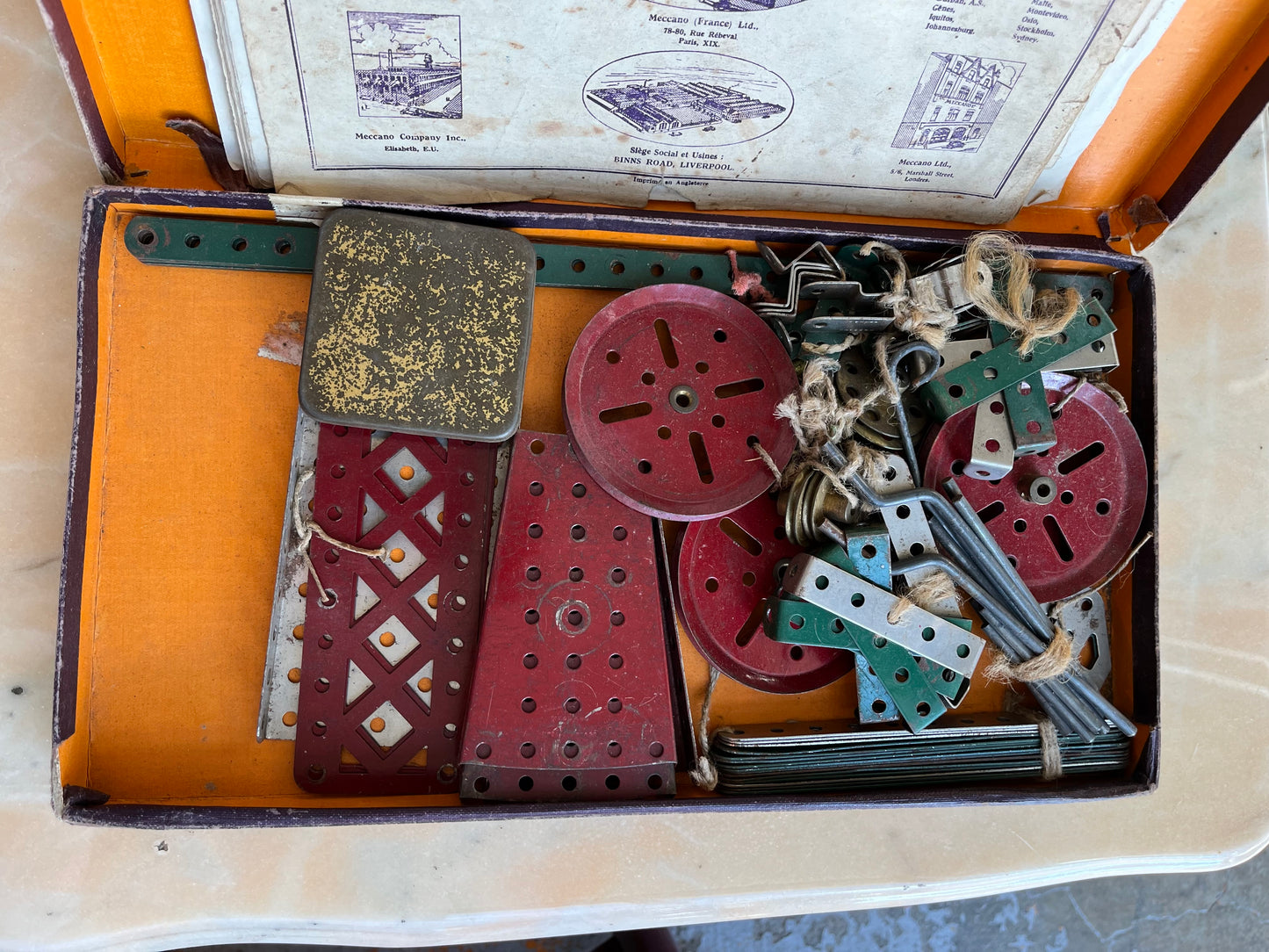 Ancienne boîte MECCANO
