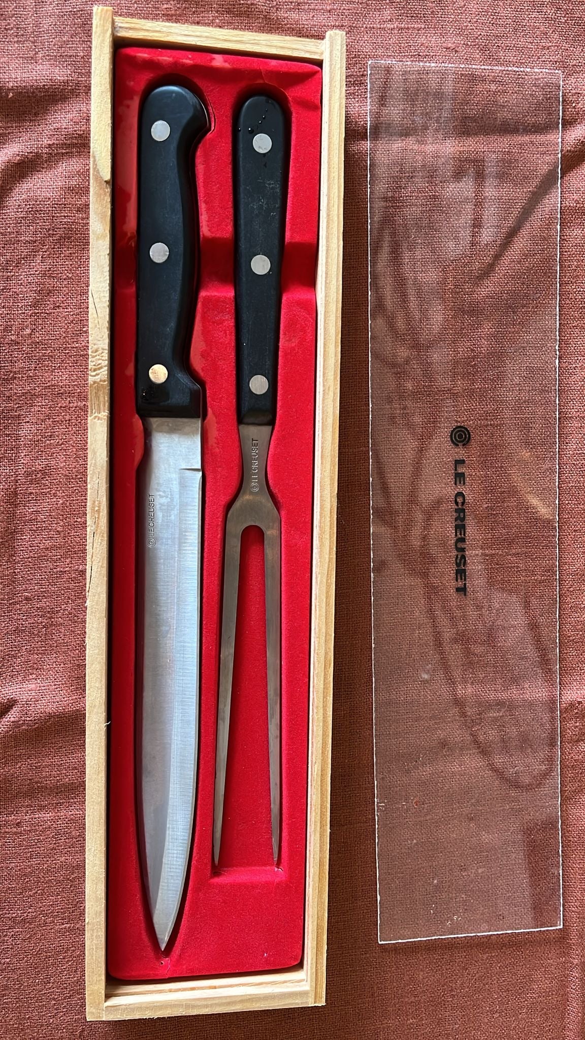 Coffret couteau à découper + fourchette Le Creuset