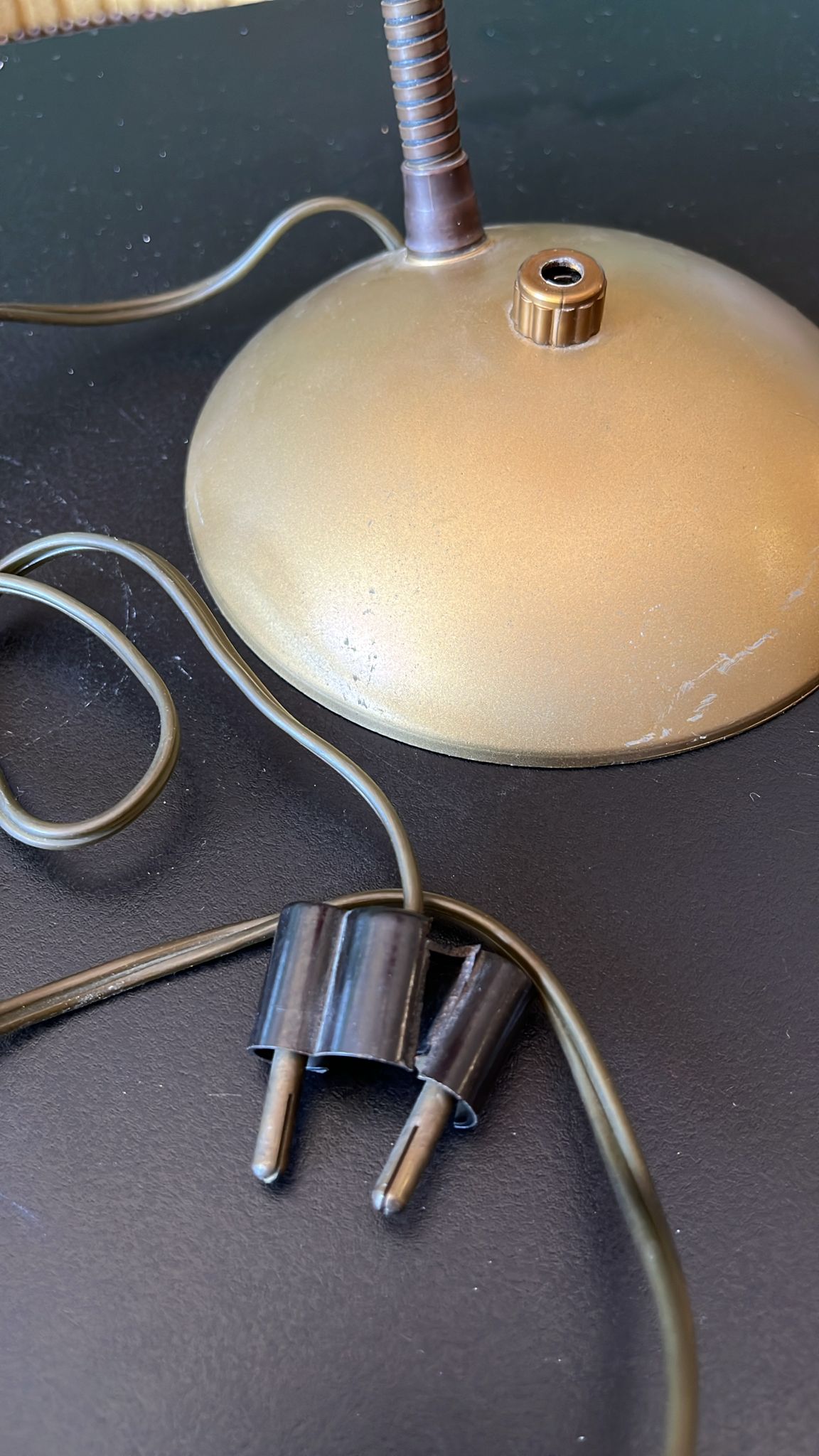 lampe de bureau vintage rouge col de cygne années 60 70