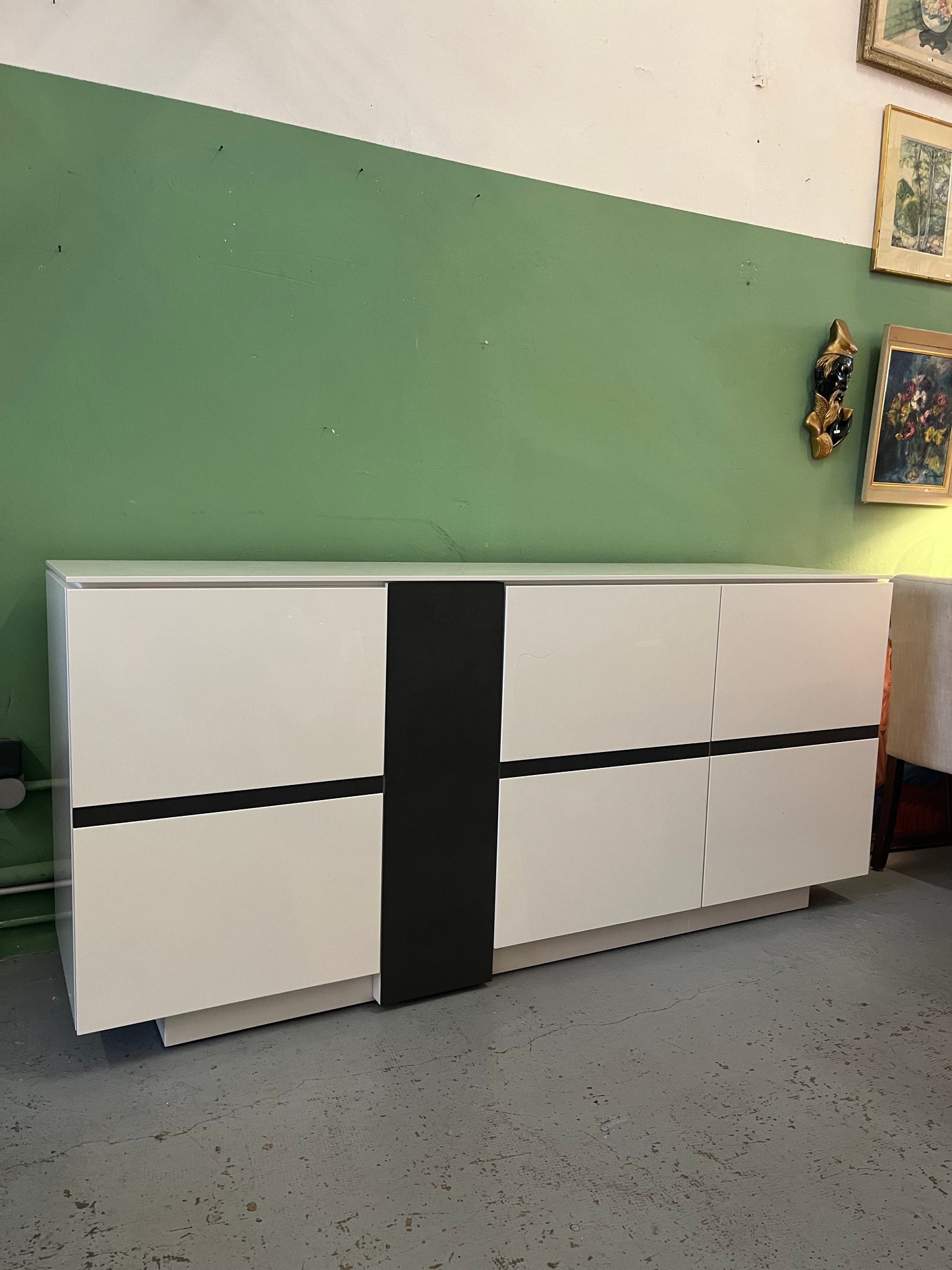 buffet moderne laqué blanc et gris