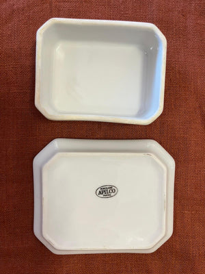 Terrine rectangulaire Apilco France porcelaine blanche couvercle plat