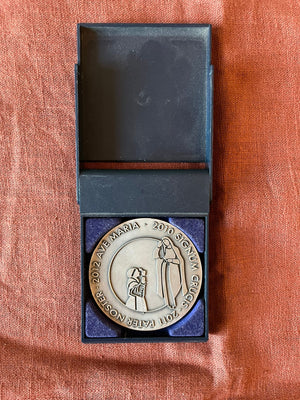 Médaille religieuse Ave Maria 2012 Signum Crucis Pater Noster