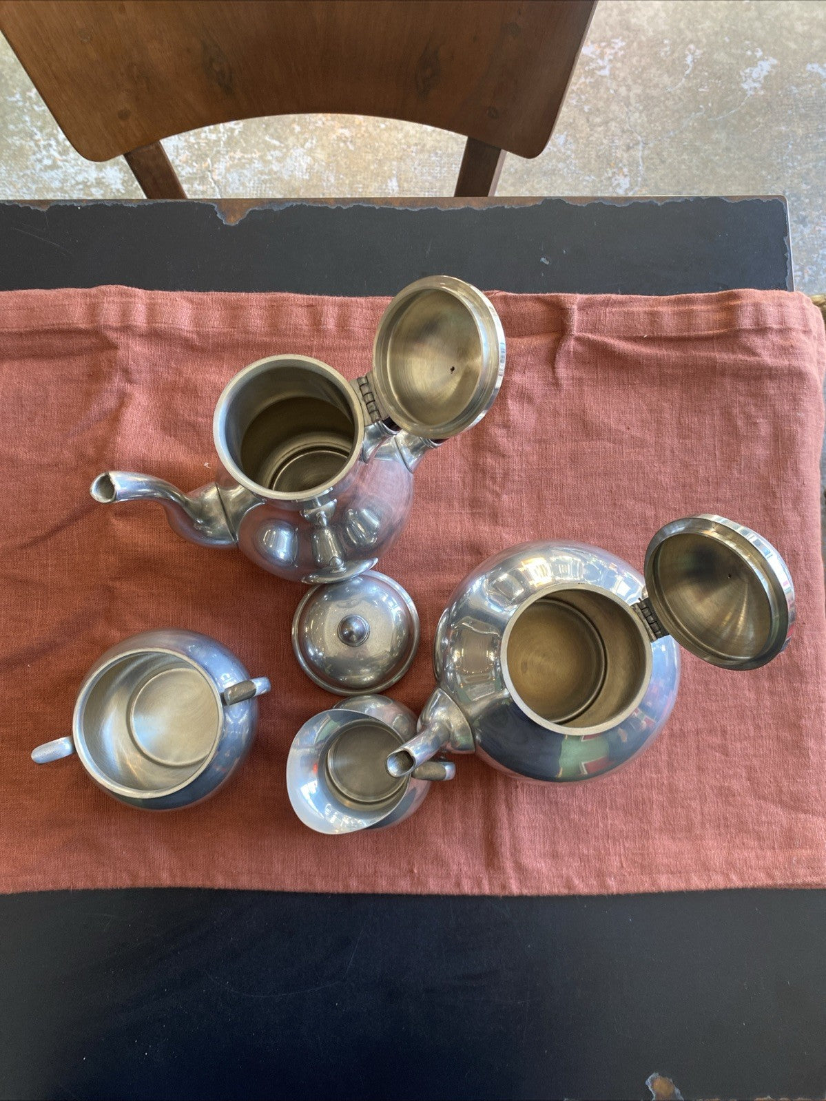 service à thé et café complet en étain du Manoir Paris