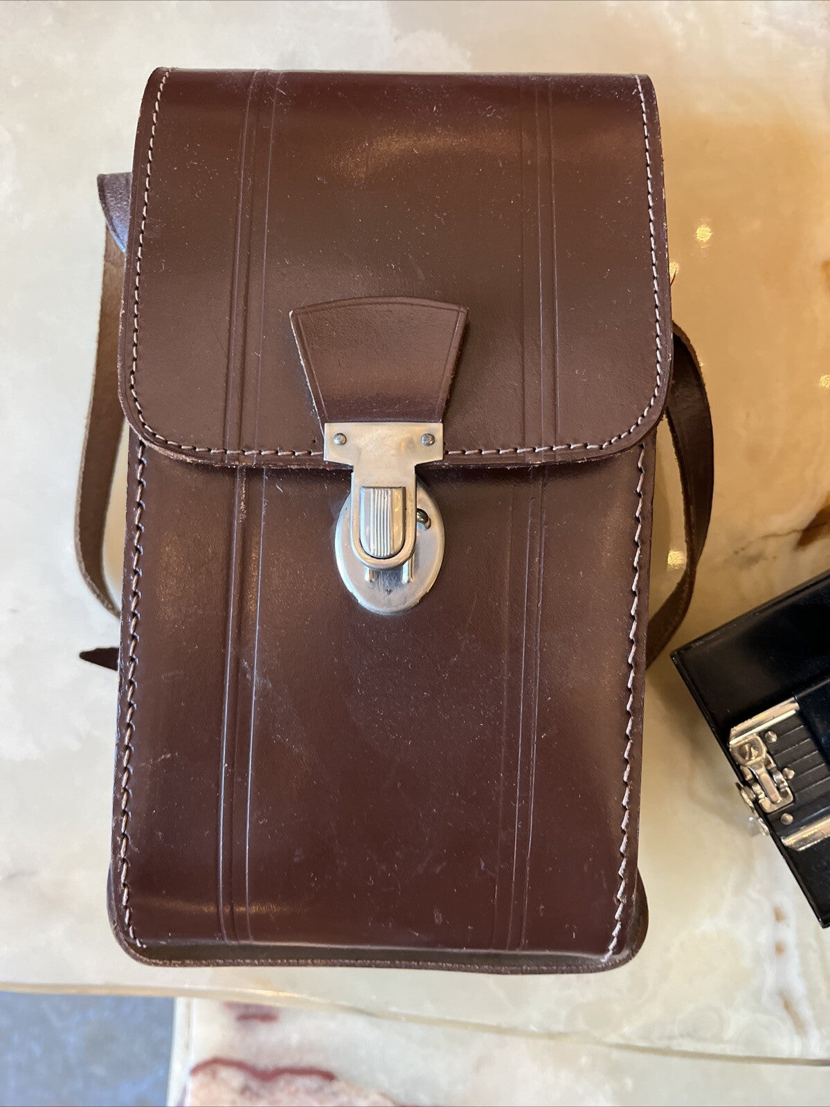 Ancien Appareil Photo Pliable Hawk Eye Avec Son Boîtier