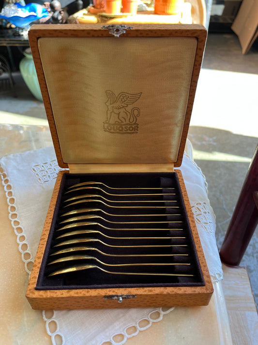 Lot de 12 petites cuillères dorées Louqsor