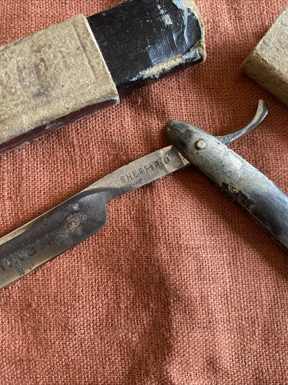Rasoir coupe-choux ancien Sheffield, lame acier, avec étui d’origine
