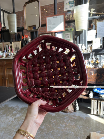 Panier tressé Vallauris en céramique rouge vintage