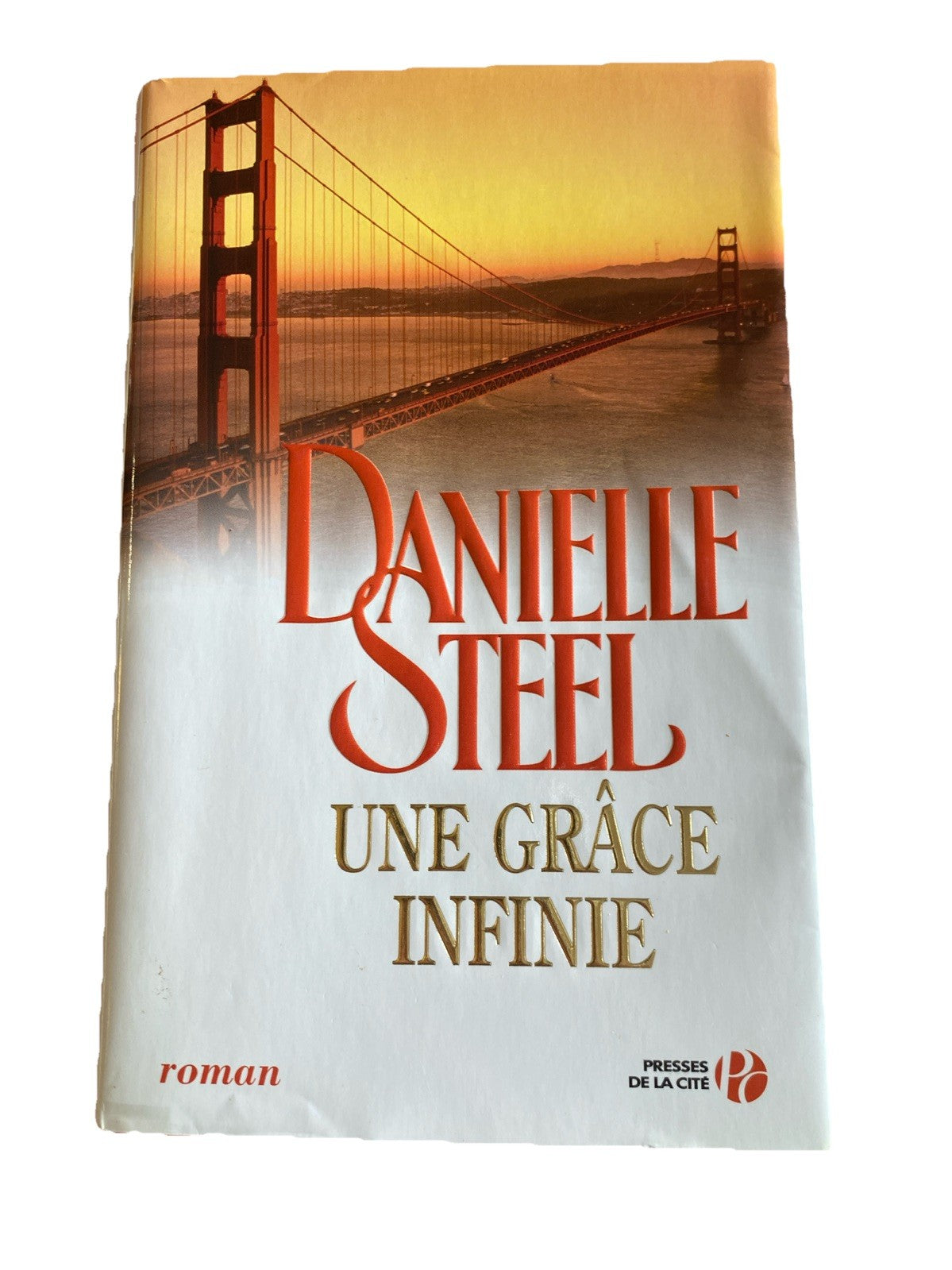 Une grâce infinie Danielle Steel couverture livre