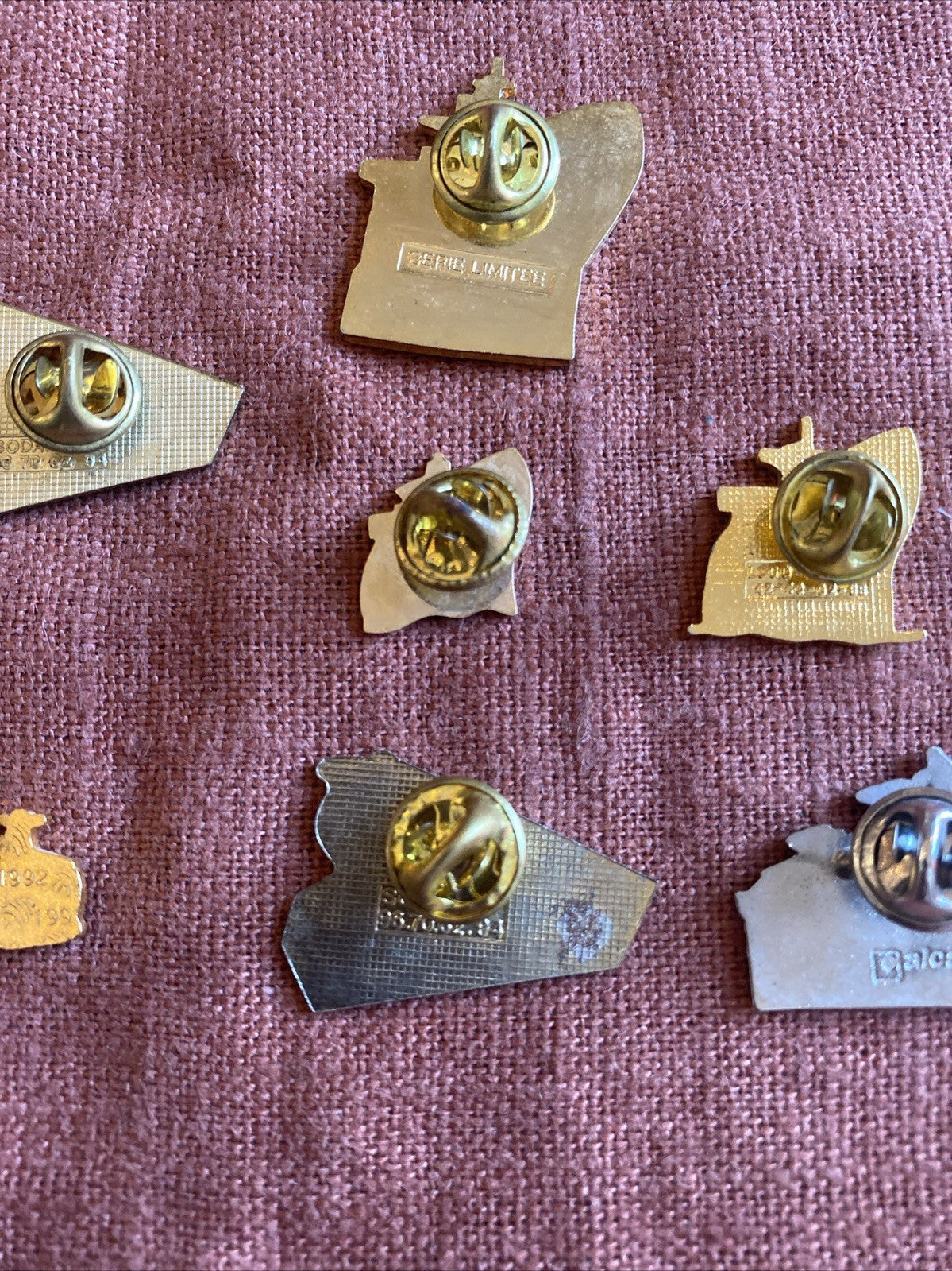 Lot de 7 pin’s paquebots français — “Le France”