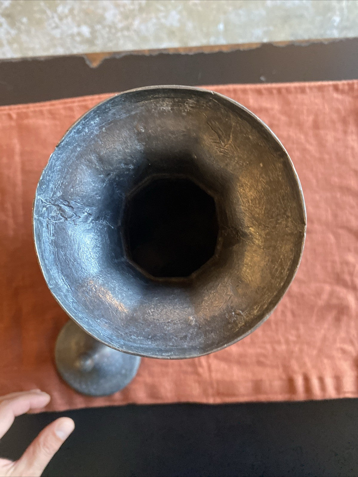 Verseuse Fontaine Décorative En Étain Massif Poinçons Lys Fin XIX Début XX Ème.